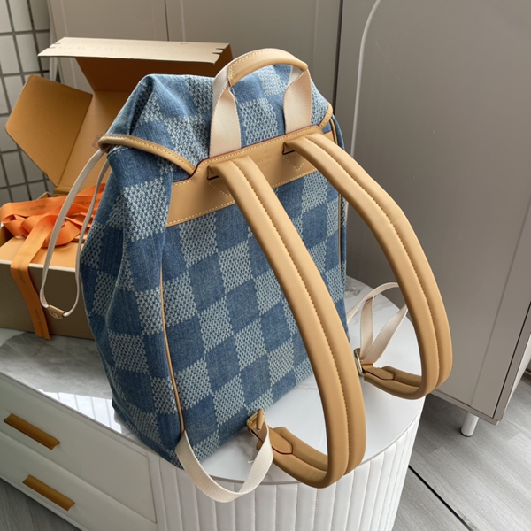 ルイヴィトンバッグ側面デザイン